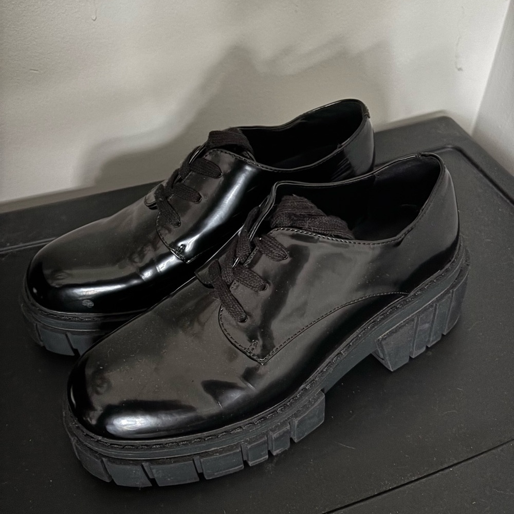 Madden Girl Platform Oxfords (Black)